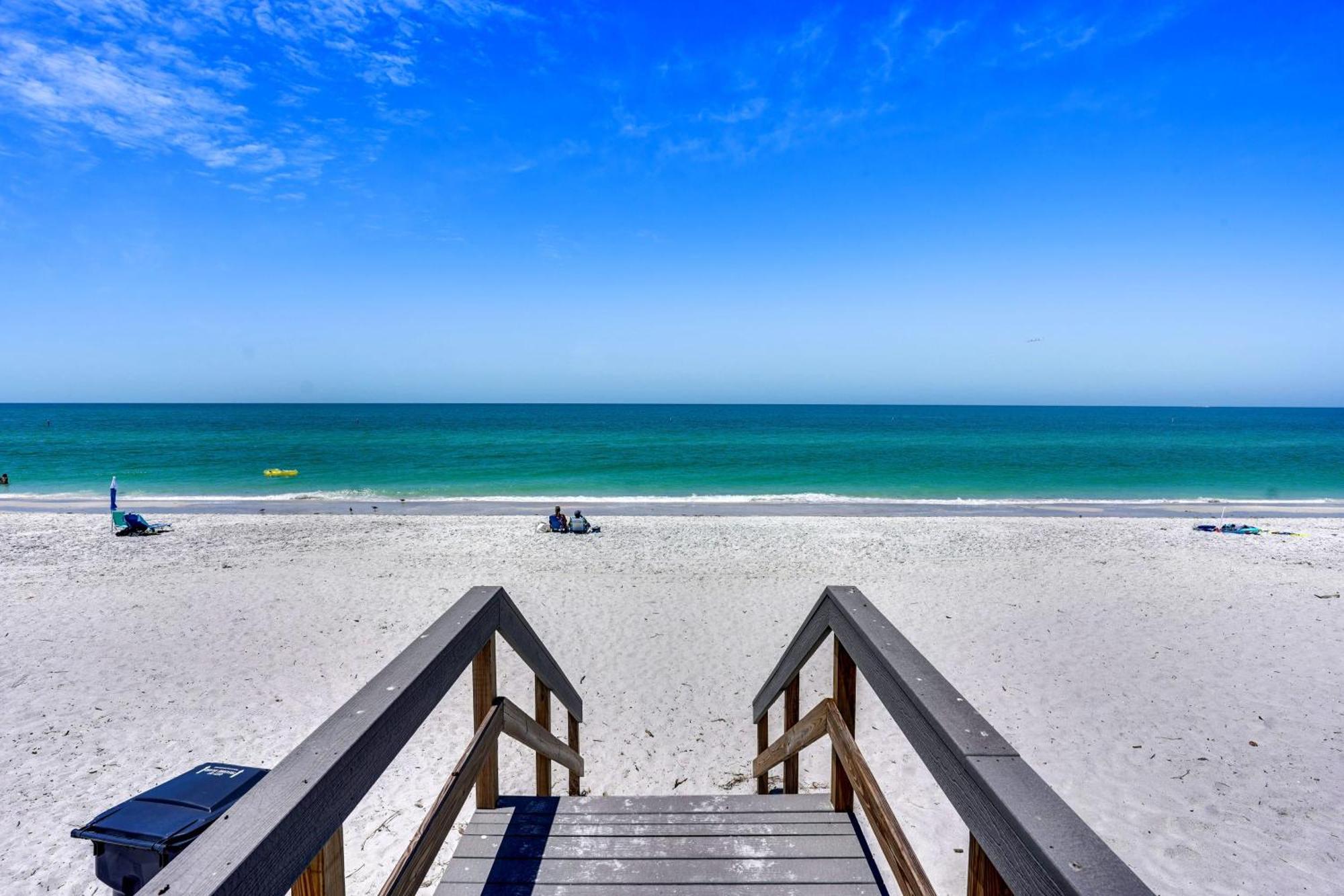 Land'S End 6-404 Beach Front Villa St. Pete Beach Exterior photo