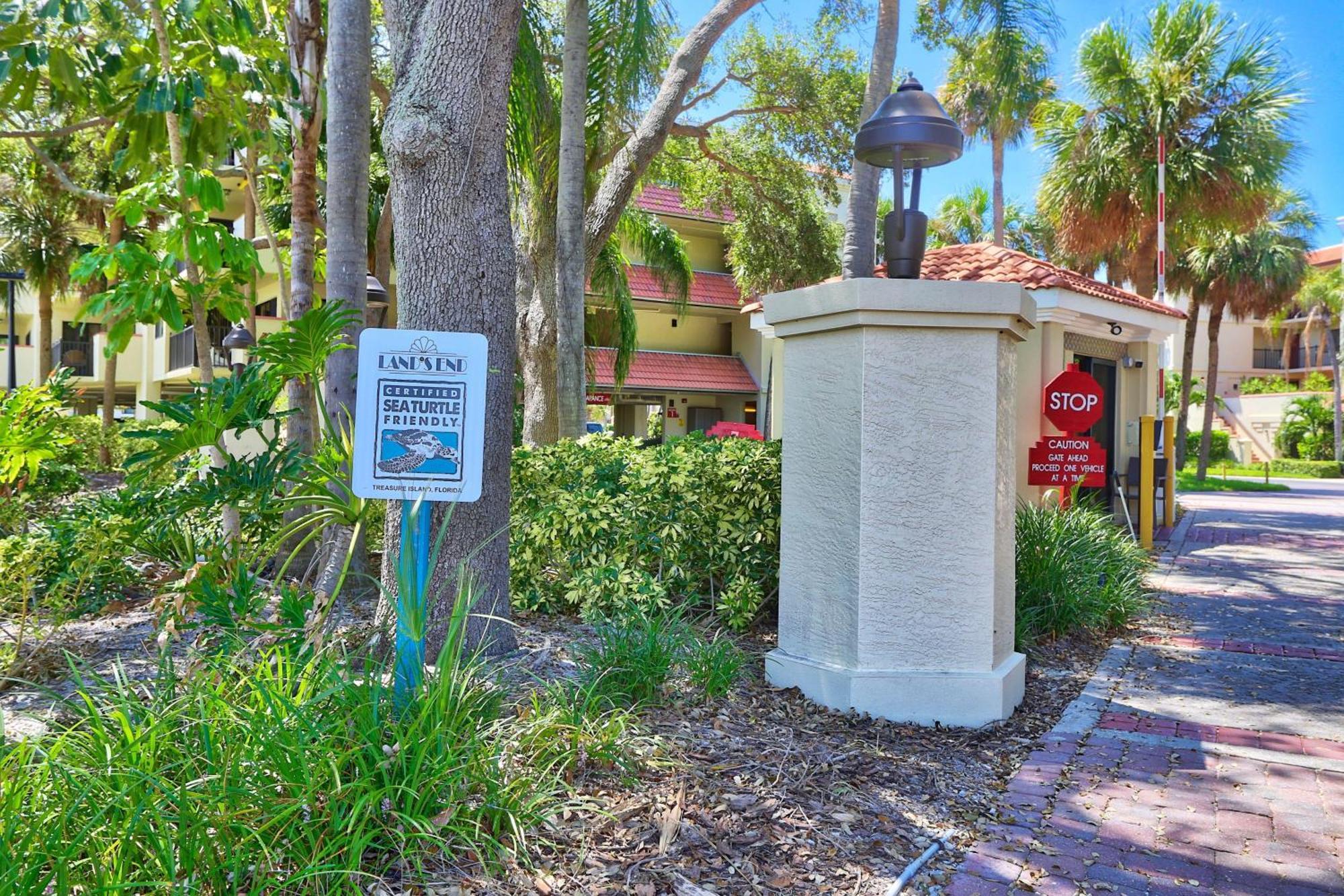 Land'S End 6-404 Beach Front Villa St. Pete Beach Exterior photo