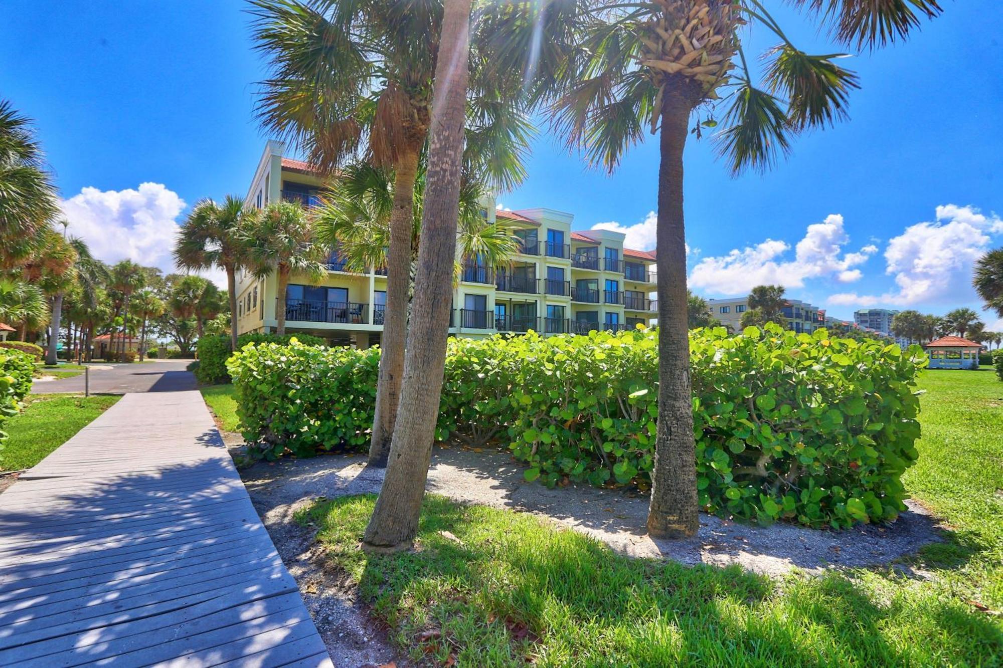 Land'S End 6-404 Beach Front Villa St. Pete Beach Exterior photo